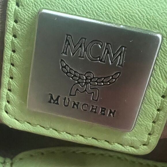 Like new!  Soft Lime Green MCM Hobo Shoulder Bag and MCM Dustbag - Picture 7 of 13